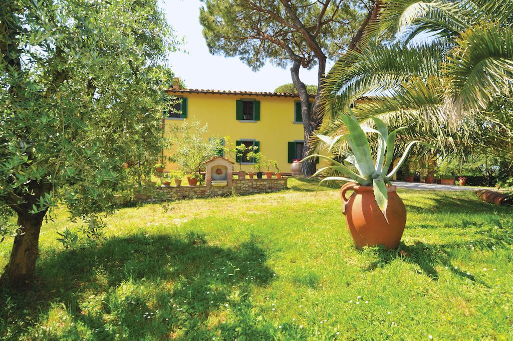 Agriturismo La Pineta Fucecchio Bagian luar foto